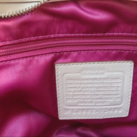 Coach Handbag made from Cowhide Leather - Picture 8 of 8